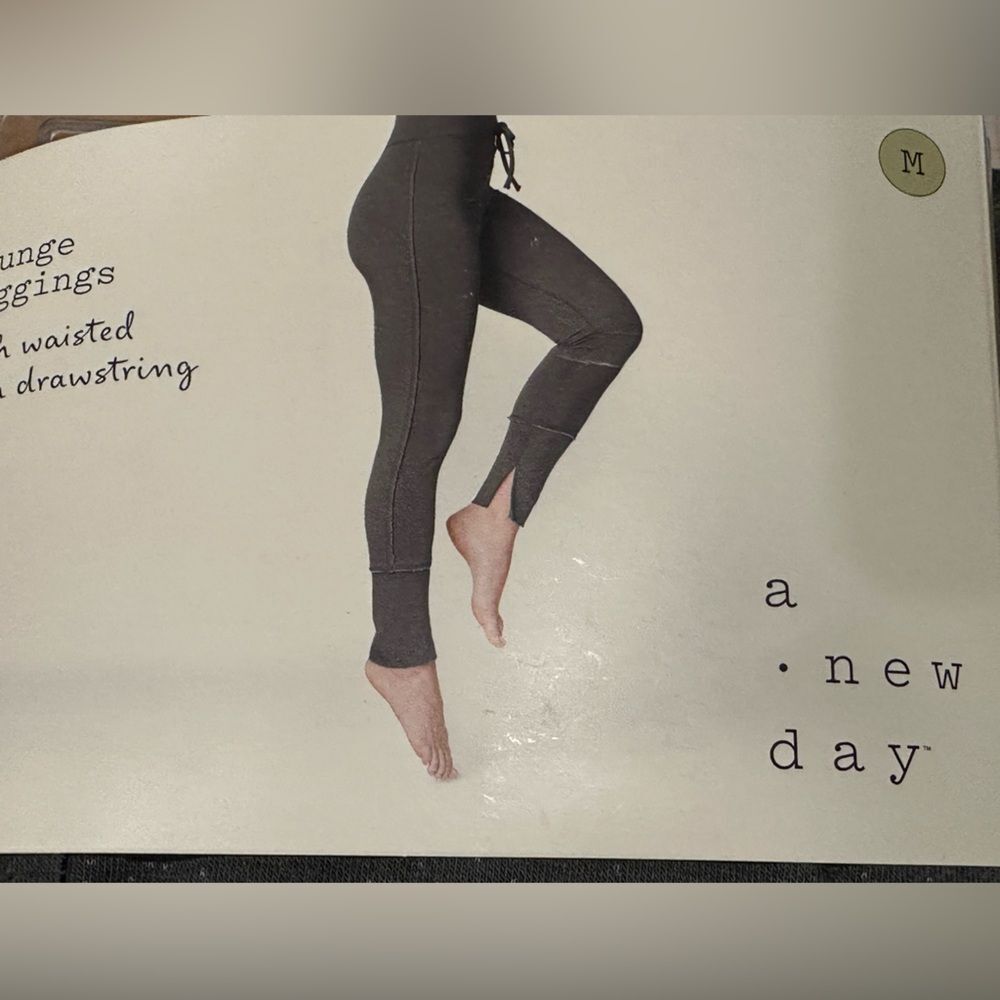 A New Day Medium Raw Hem Lounge Leggings Olive Green Highwaisted Drawstring